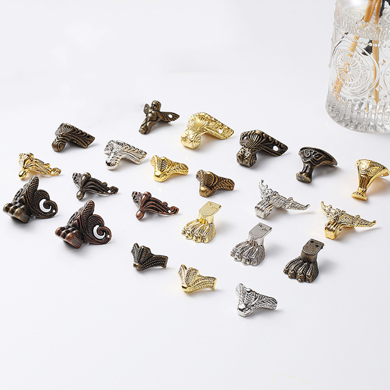 Body Jewelry Display Case - アンティーク亜鉛合金ジュエリーボックス,収納ボックス,脚,木製ケース,エンボス加工,4個