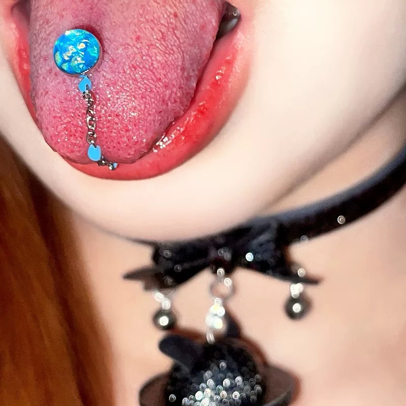 1個入り高品質トレンドブルーグリッターボールチェーンチタン鋼 - Body Jewelry Hot のレビューと価格