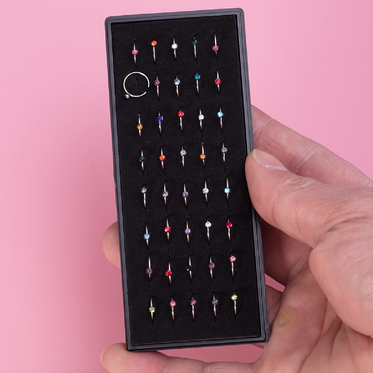 40個/箱 スパークリングラインストーンノーズリング 低アレ - Body Jewelry Jewelry Box のレビューと価格