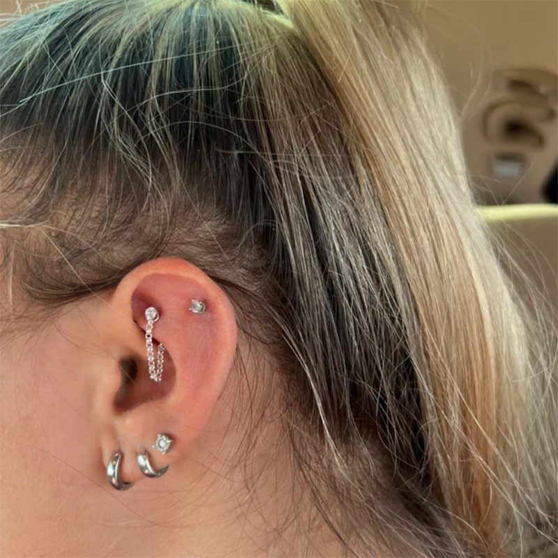 ジルコニアボールの形をした眉毛ジュエリー,16gの外科用スチ - Rook Curved Barbell のレビューと価格