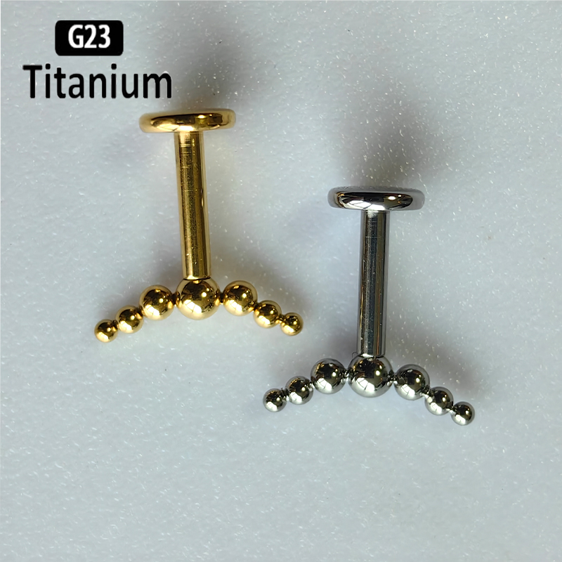 G23 チタンピアス 7 個ボールクラスター垂直ヘリックスイ - Body Jewelry Vertical Labret のレビューと価格