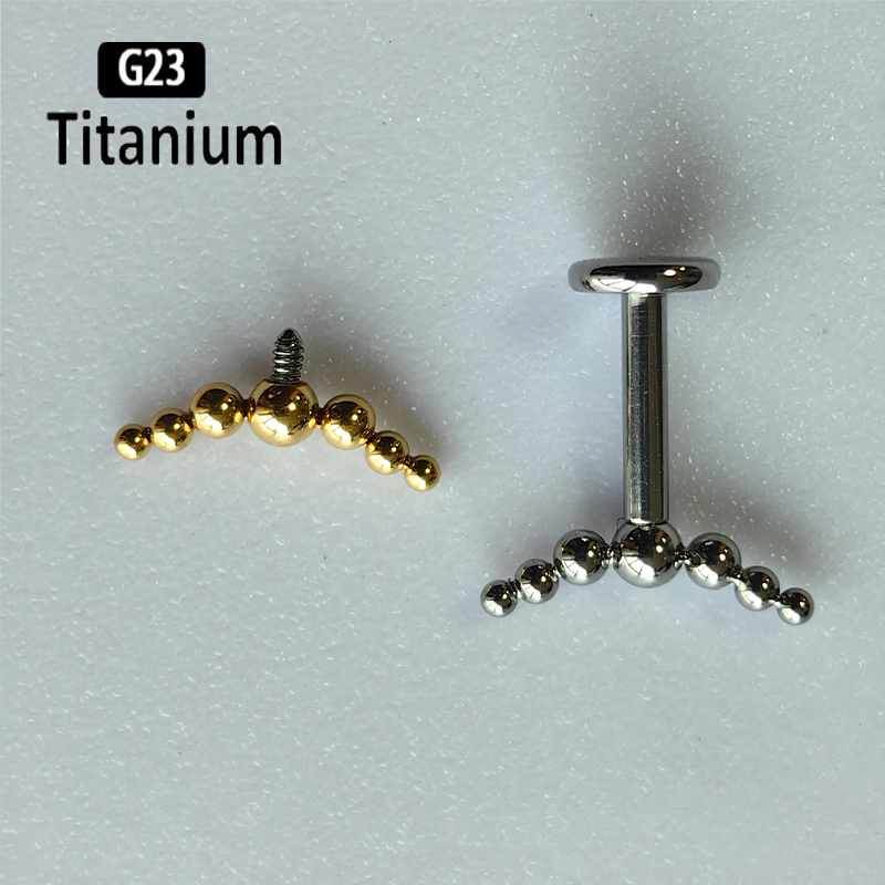 G23 チタンピアス 7 個ボールクラスター垂直ヘリックスイ - Body Jewelry Vertical Labret のレビューと価格