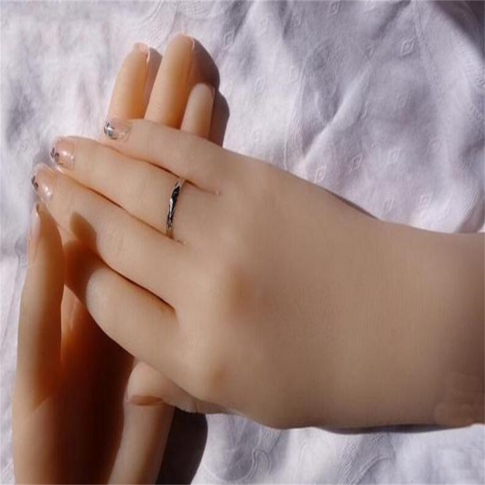 女性ハンドマネキン、ボディ小道具、ジュエリーモデル、ネイルア - Body Jewelry Plus のレビューと価格