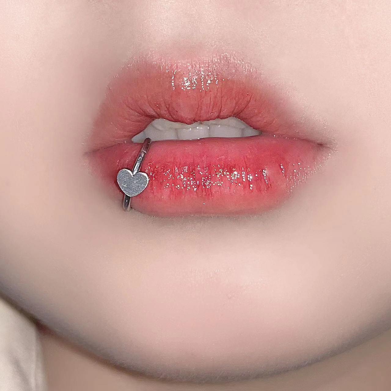 ステンレス鋼リップリングヒンジ付きスターバイトピアス鼻リング - Body Jewelry Vertical Labret のレビューと価格